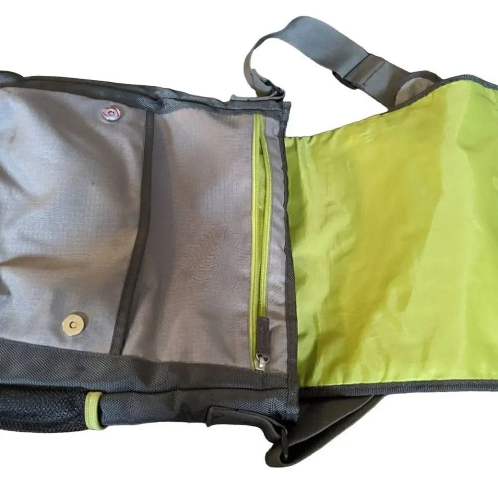 Columbia Diaper Bag Messenger Style
